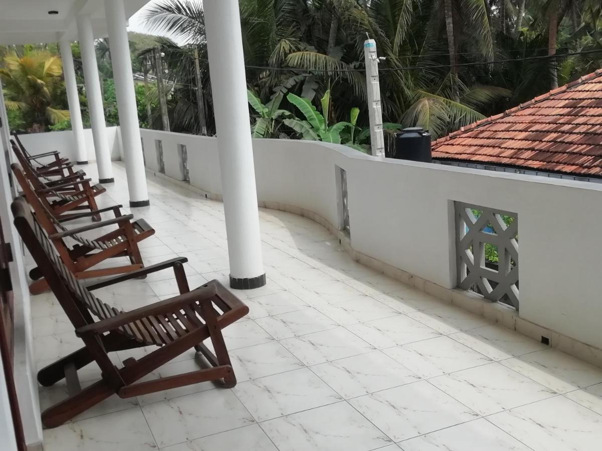 White Baby Hotel Hikkaduwa Exterior foto